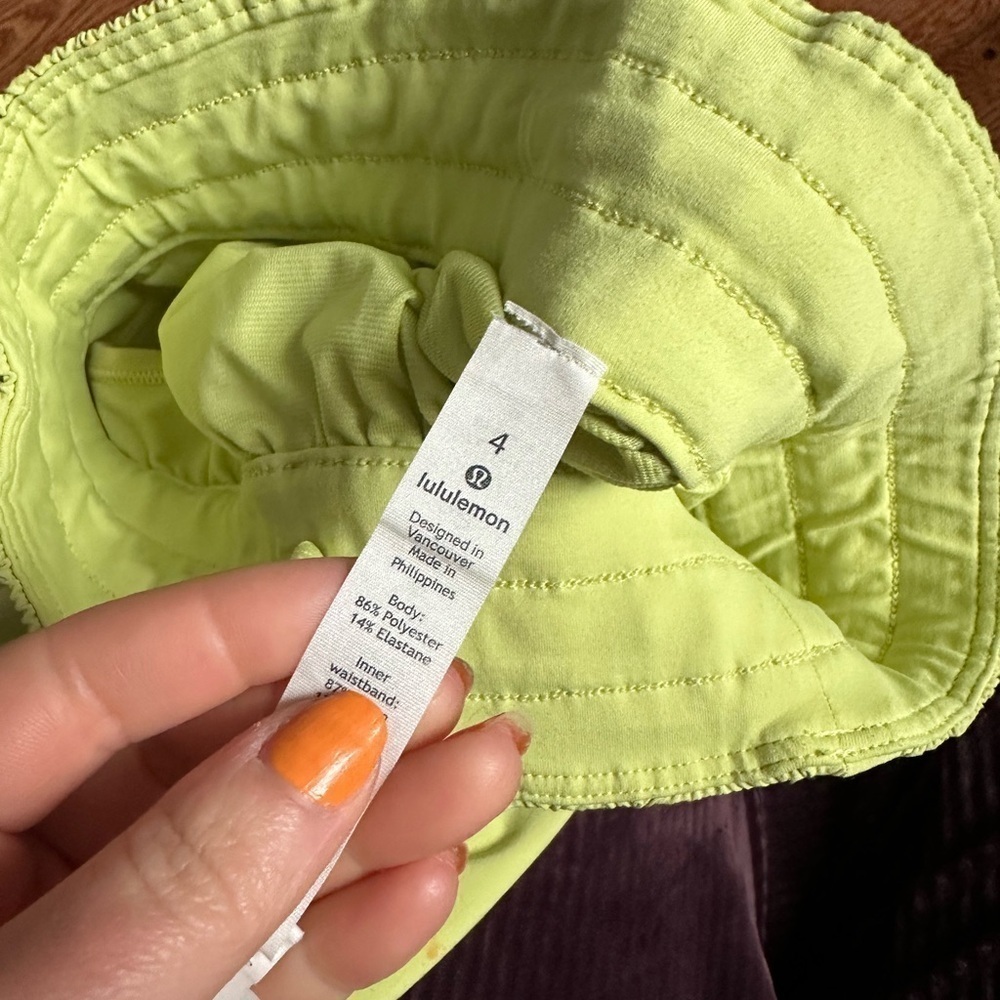 Lululemon tracker shorts - Picture 7 of 9